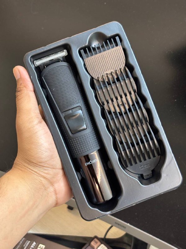 0a3f3f78-1ec4-4be7-a6a1-de01fb5a8e1d.jpg ENCHEN Beardo 3 Multifunctional Rechargeable Trimmer - Image 1